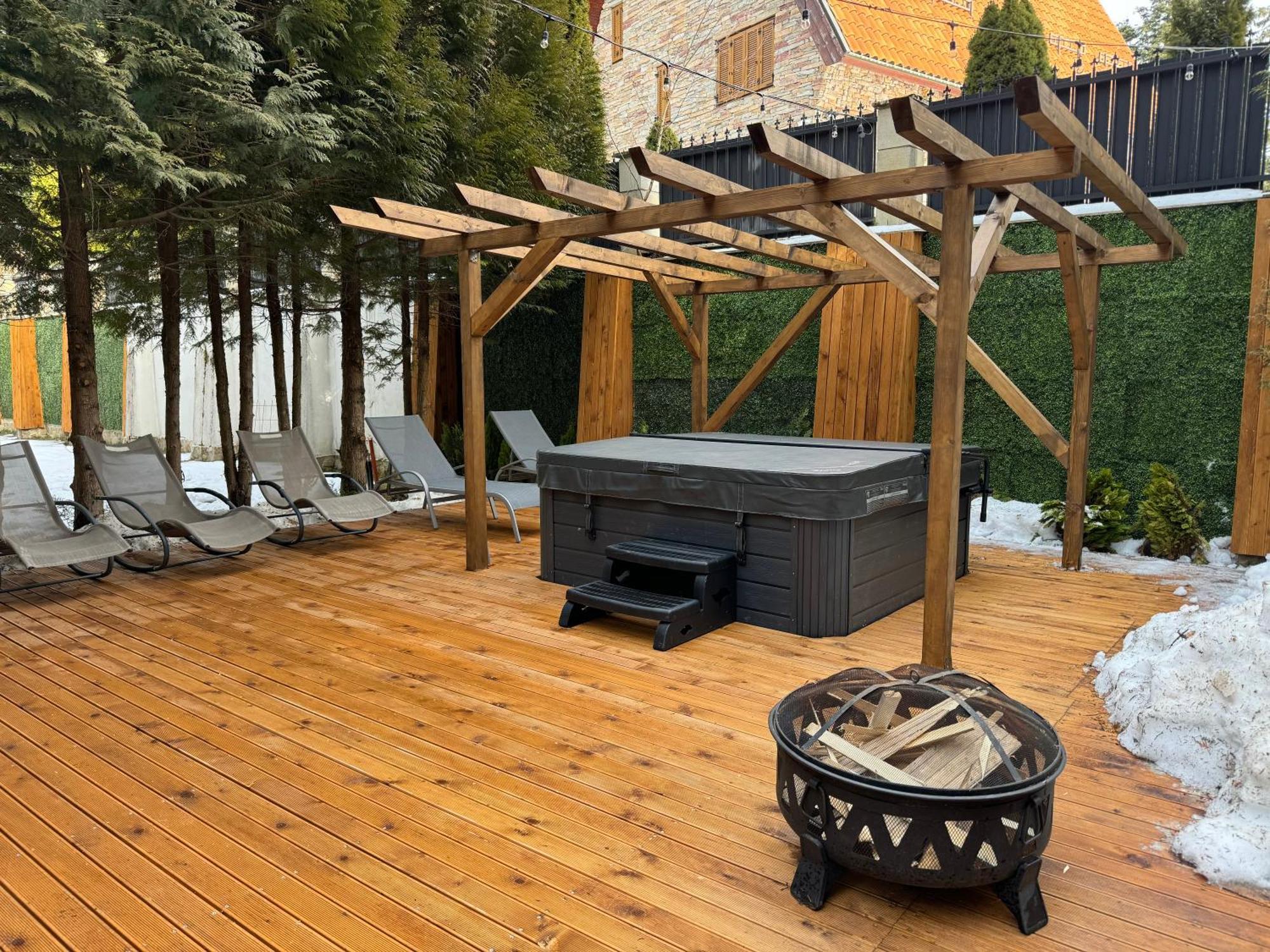 Villa Adis With Hot Pool & Jacuzzi By Bookvillabg Borowez Exterior foto